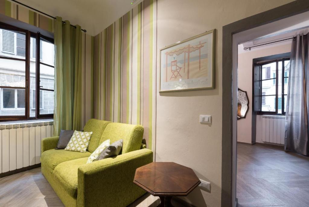 The Hobbit Guelfa Apartment Florence Exterior photo